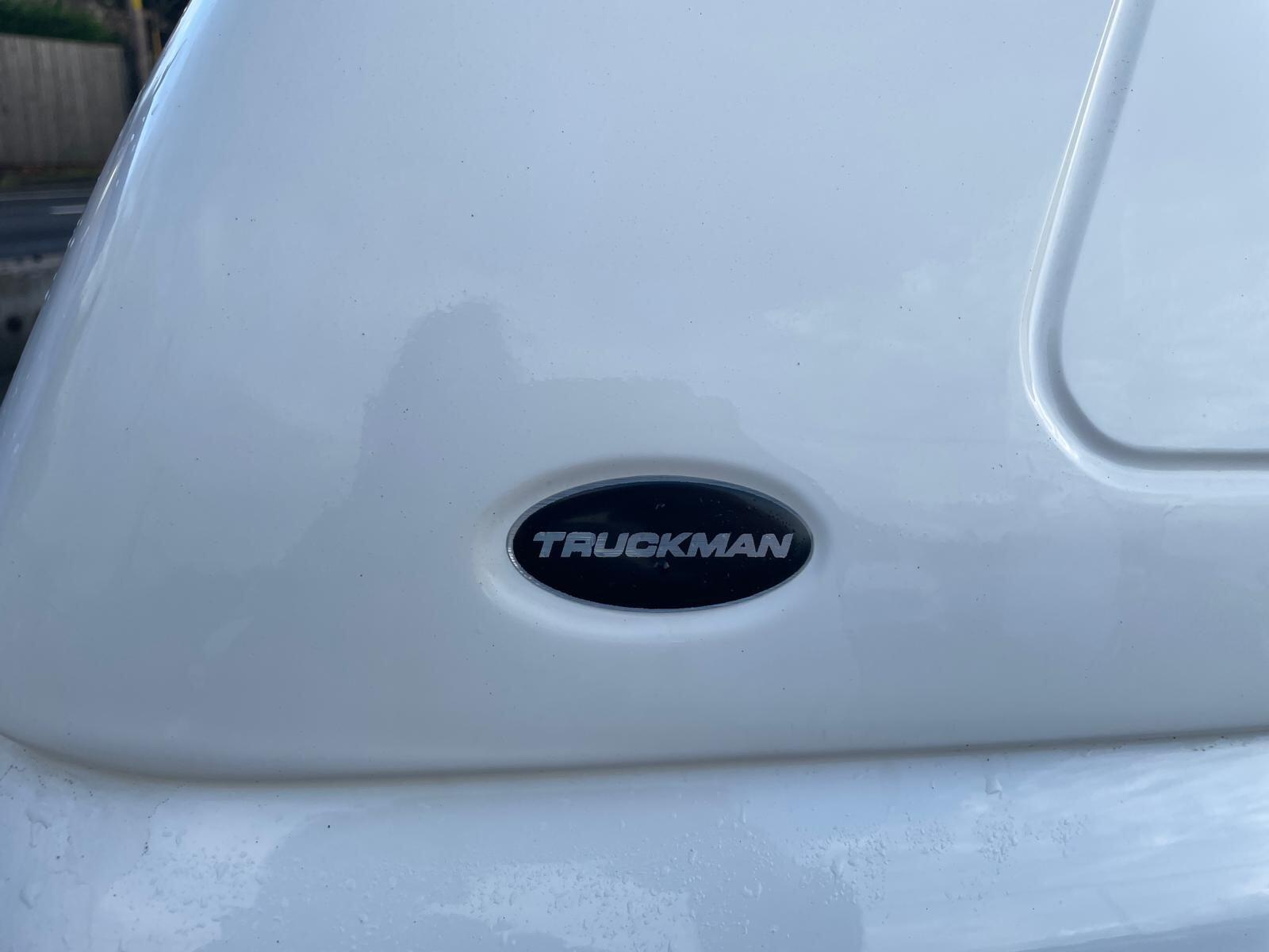 Toyota Hilux - image 32